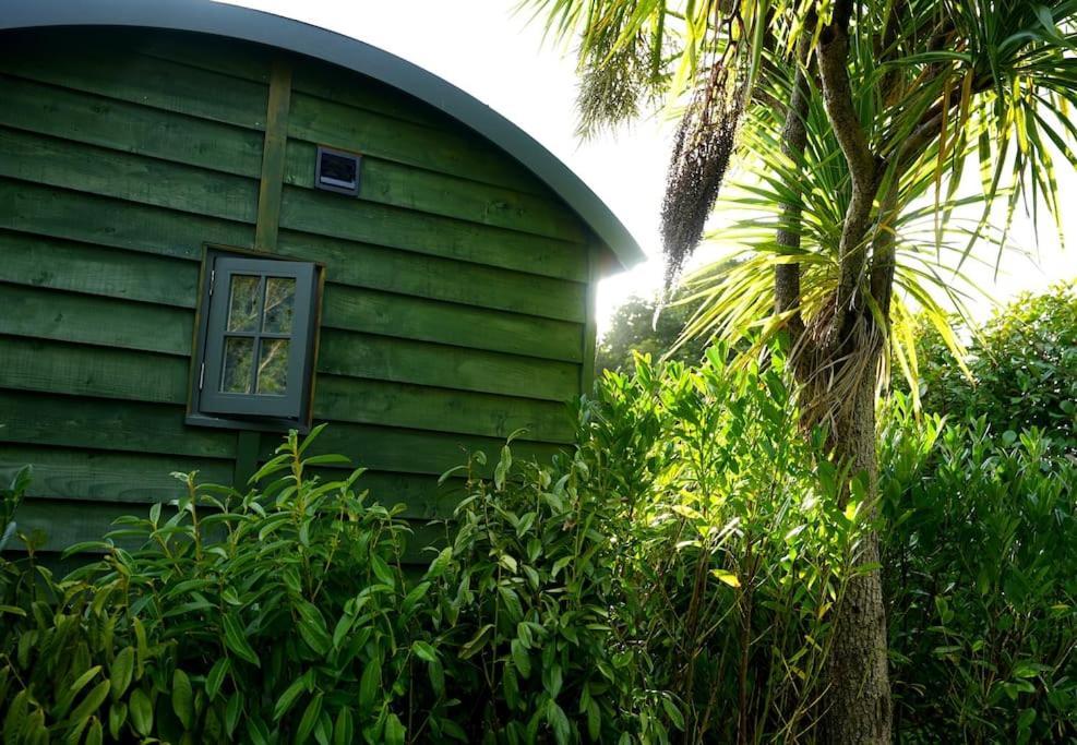 Romantic Retreat - Luxury Shepherds Hut + Hot Tub! Camborne Zewnętrze zdjęcie