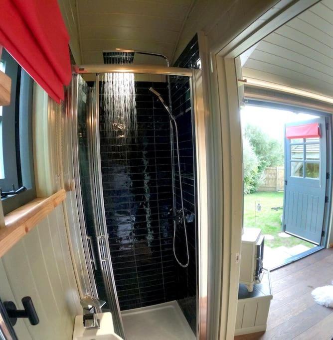 Romantic Retreat - Luxury Shepherds Hut + Hot Tub! Camborne Zewnętrze zdjęcie